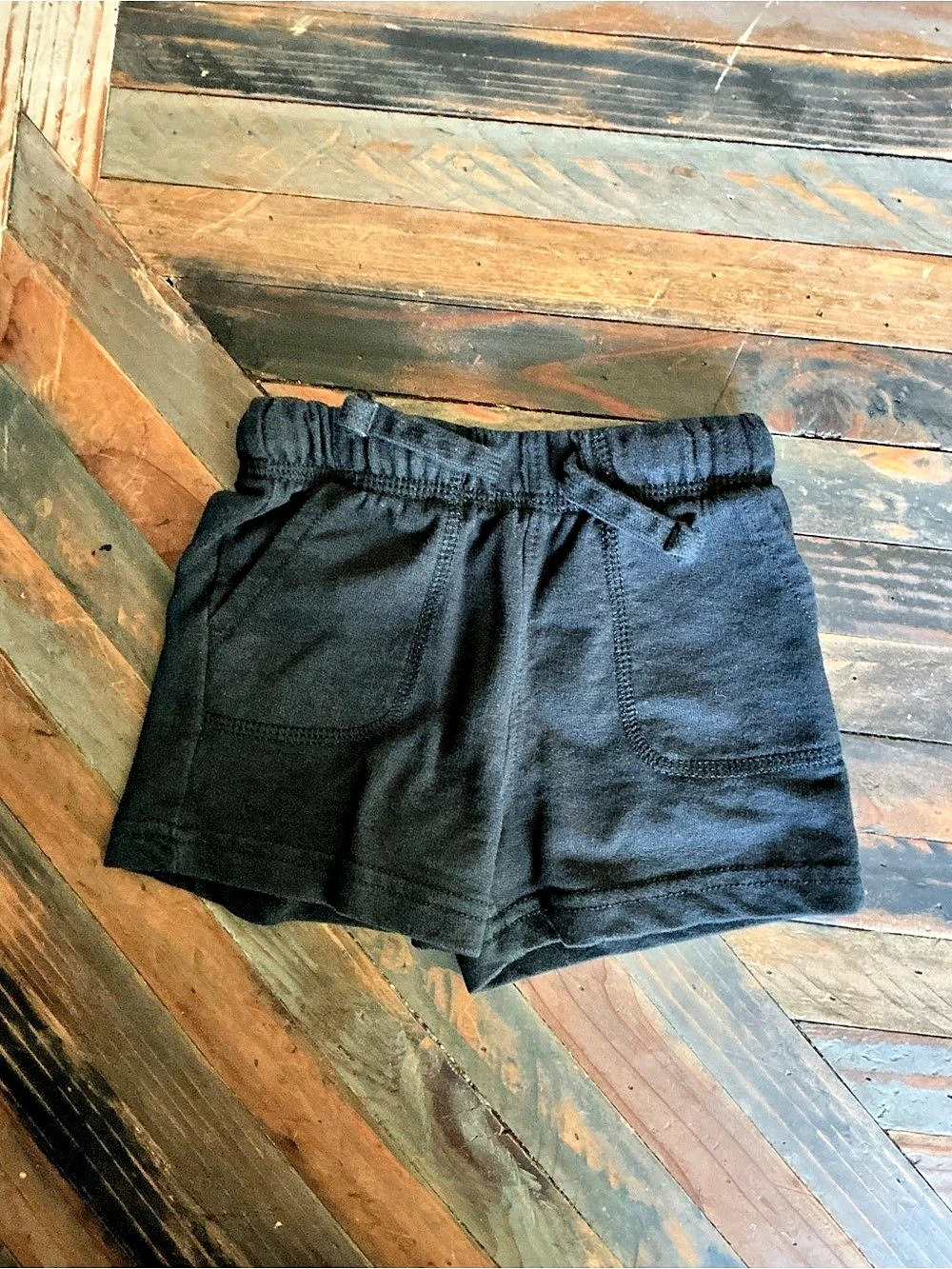Carter’s Boys Black Shorts Size 12M Like New